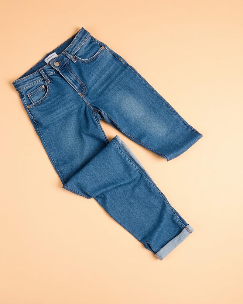 Relaxed Tapered Jean